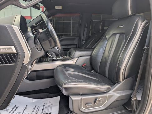 Used 2018 Ford F150 Platinum w/ Equipment Group 701A Luxury AWD/4WD image 13