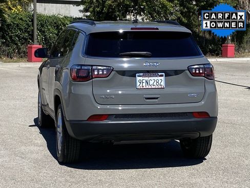 Used 2023 Jeep Compass Latitude image 41