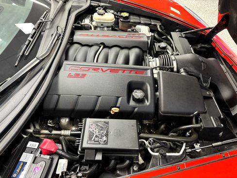 Used 2013 Chevrolet Corvette Grand Sport w/ 3LT Preferred Equipment Group image 22