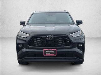 Used 2023 Toyota Highlander Limited video 2