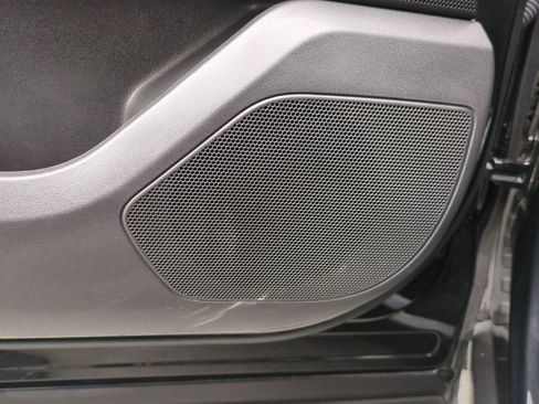 Used 2024 Land Rover Range Rover Velar Dynamic SE image 13