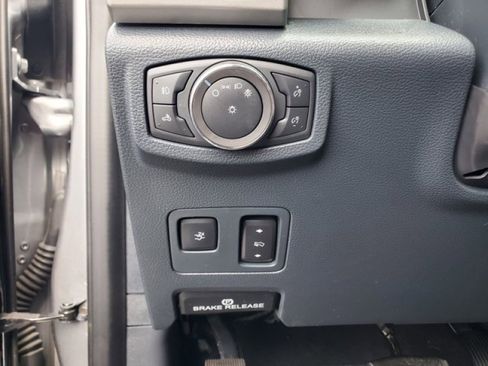 Certified 2022 Ford F250 Lariat w/ Lariat Ultimate Package image 15