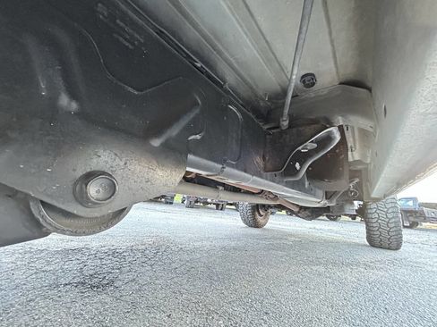 Used 2018 RAM 2500 Tradesman w/ Chrome Appearance Group image 26