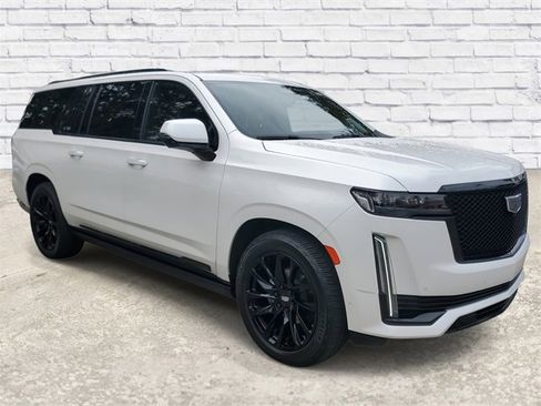 Used 2023 Cadillac Escalade ESV Sport Platinum w/ LPO, ONYX Package image 5