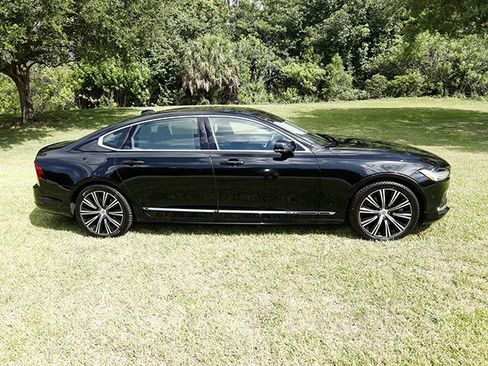 Used 2024 Volvo S90 B6 Plus AWD/4WD image 4
