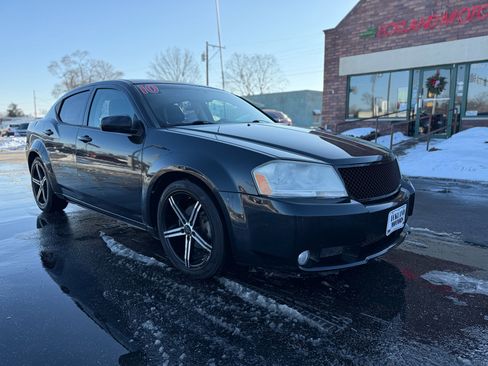 Used 2010 Dodge Avenger R/T w/ Premium Convenience Group image 3