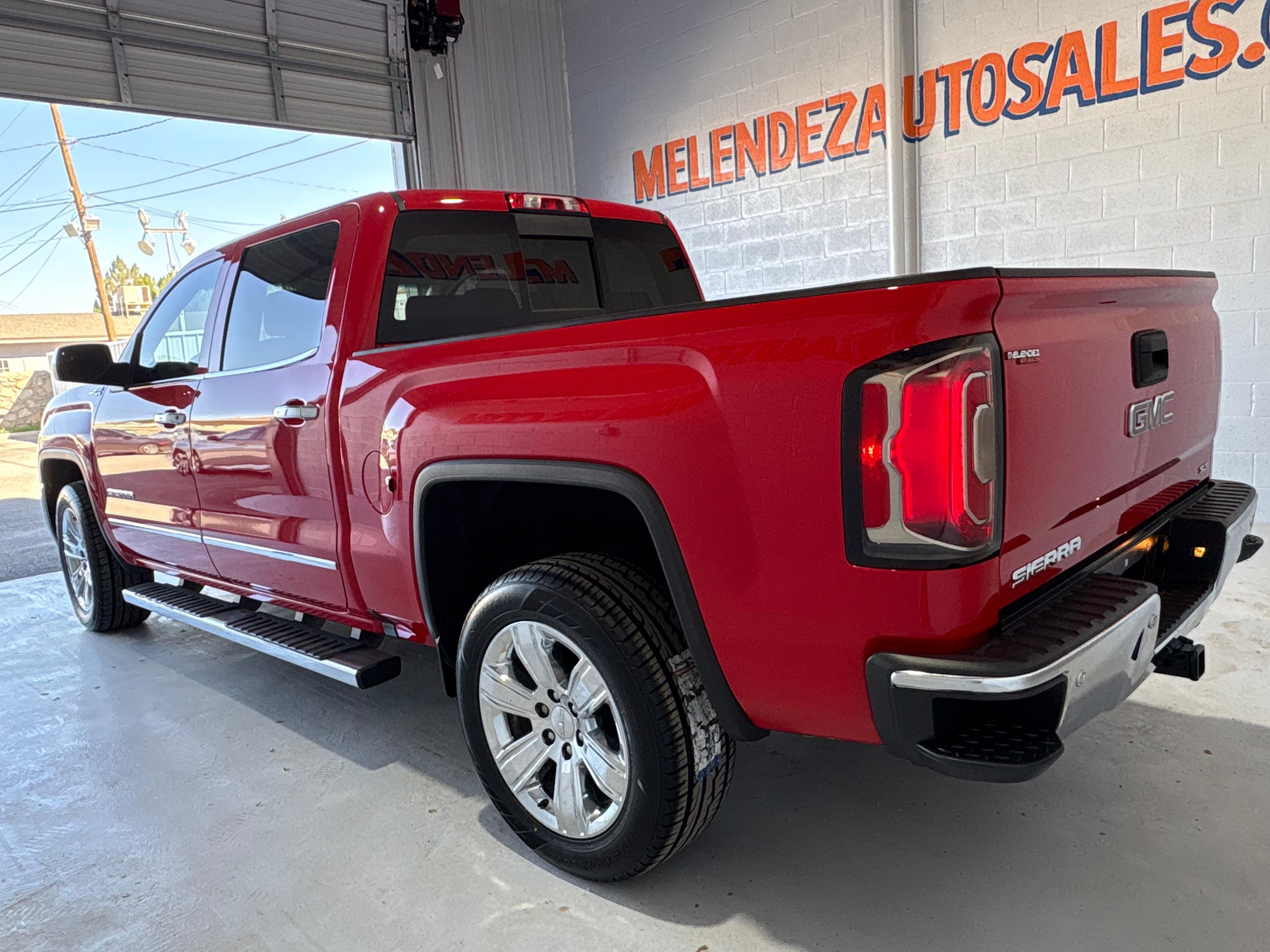 Used 2018 GMC Sierra 1500 SLT AWD/4WD image 3