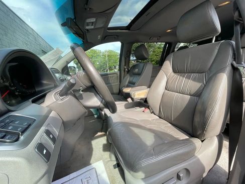 Used 2010 Honda Odyssey EX-L image 10