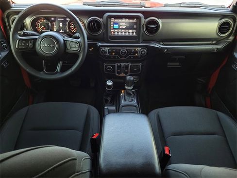 Used 2023 Jeep Gladiator Willys image 19