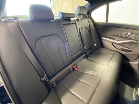 Certified 2025 BMW 330i Sedan image 32