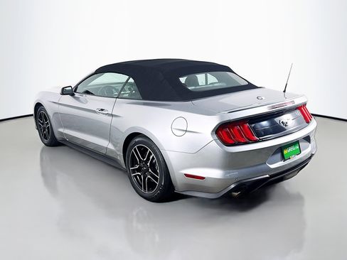 Used 2020 Ford Mustang Premium image 7