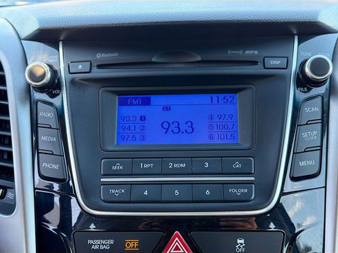 Used 2013 Hyundai Elantra GT image 28