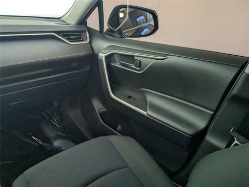 Used 2024 Toyota RAV4 LE AWD/4WD image 38