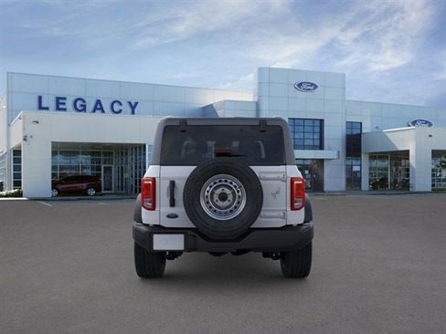 New 2025 Ford Bronco 2-Door image 5