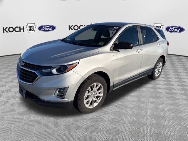 Used 2021 Chevrolet Equinox LS w/ LS Convenience Package AWD/4WD image 3