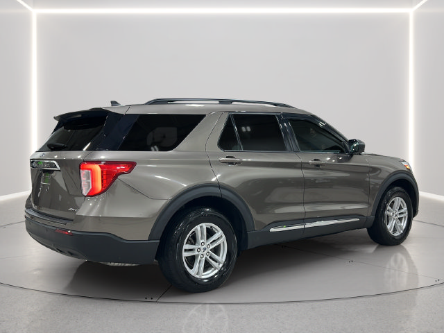 Used 2021 Ford Explorer XLT AWD/4WD image 5