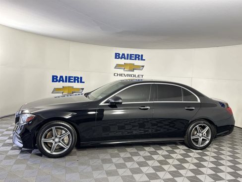 Used 2017 Mercedes-Benz E 300 image 2