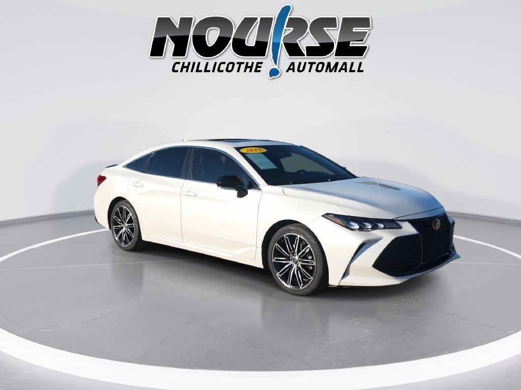 Used 2019 Toyota Avalon XSE w/ All Weather Liner Package FWD image 2