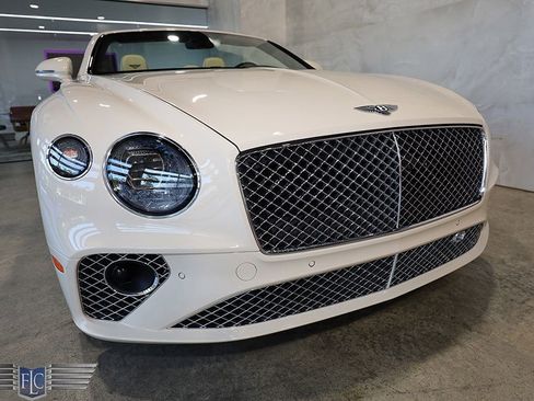 Used 2022 Bentley Continental GT AWD/4WD image 11