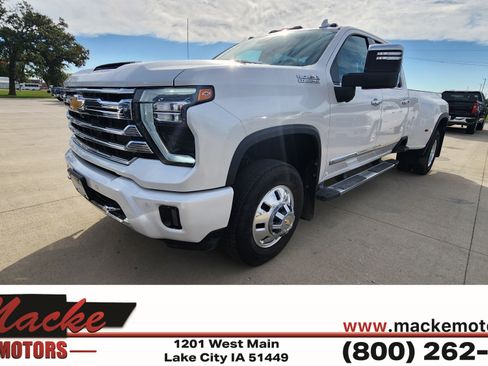 Certified 2024 Chevrolet Silverado 3500 High Country w/ Technology Package image 1