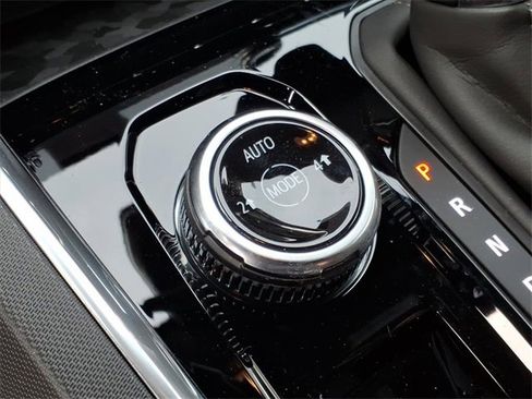 New 2026 GMC Canyon Elevation image 17