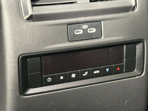 Certified 2024 MAZDA CX-90 3.3 Turbo w/ Preferred Plus image 38