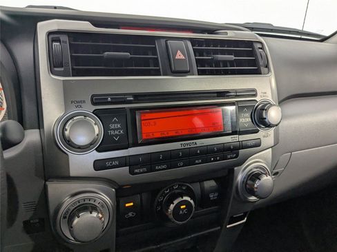 Used 2013 Toyota 4Runner SR5 image 17