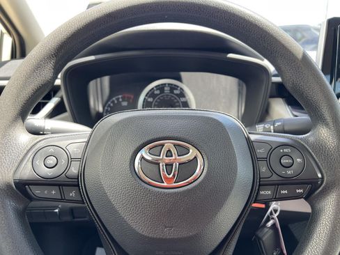 Used 2021 Toyota Corolla LE w/ Carpet Mat Package (TMS) FWD image 15