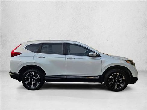 Used 2019 Honda CR-V Touring image 4