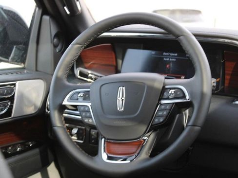 Certified 2023 Lincoln Navigator Reserve image 16