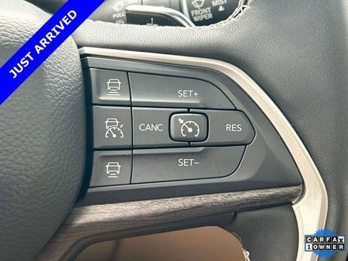 Certified 2023 Jeep Grand Cherokee L Limited image 35