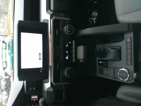 Used 2025 Toyota Tacoma SR5 image 27