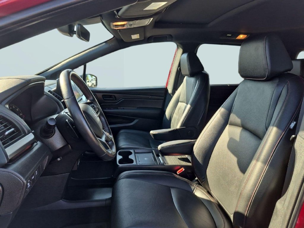 Used 2025 Honda Odyssey Sport-L image 19