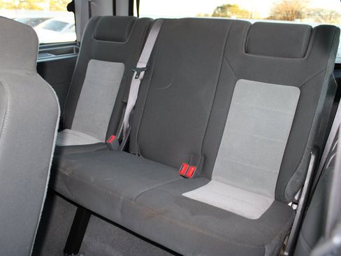 Used 2005 Ford Expedition XLT image 22