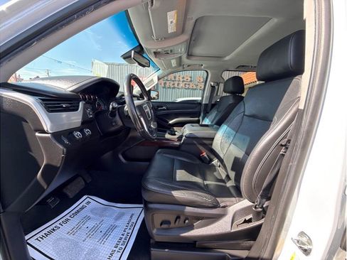 Used 2019 GMC Yukon XL SLT AWD/4WD image 22