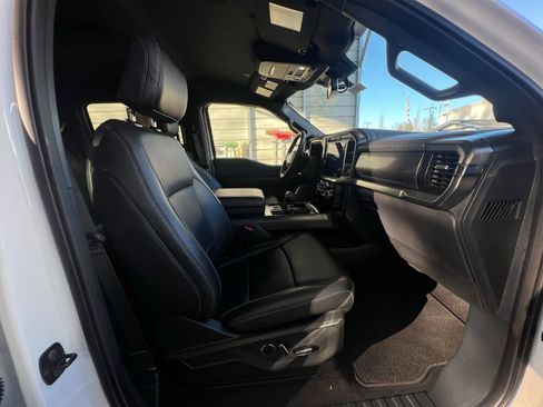 Used 2025 Ford F150 Lariat w/ Equipment Group 502A High image 17