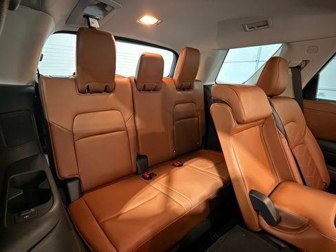 Used 2023 Nissan Pathfinder Platinum w/ Cargo Package FWD image 35