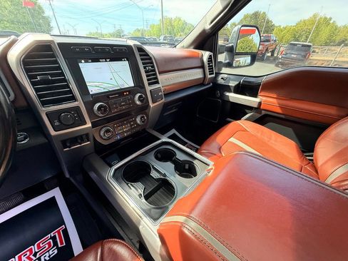 Used 2019 Ford F250 Platinum w/ Platinum Ultimate Package image 34