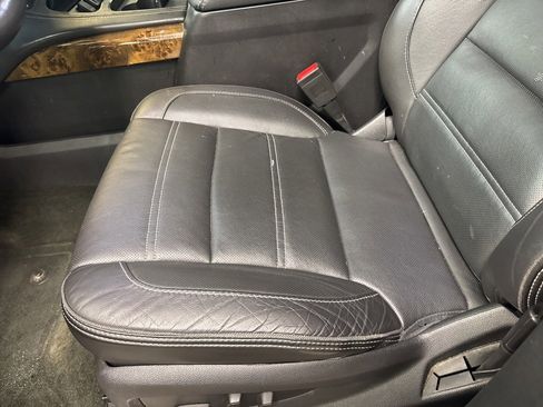 Used 2016 GMC Yukon Denali w/ Open Road Package image 27