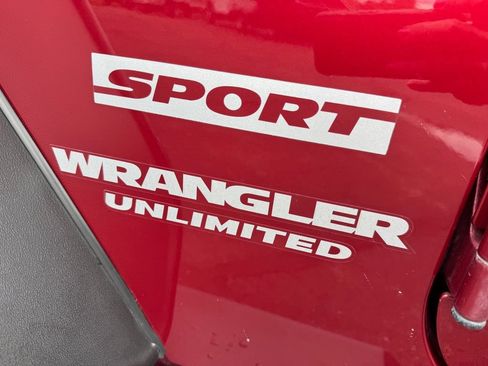 Used 2012 Jeep Wrangler Unlimited Sport AWD/4WD image 22