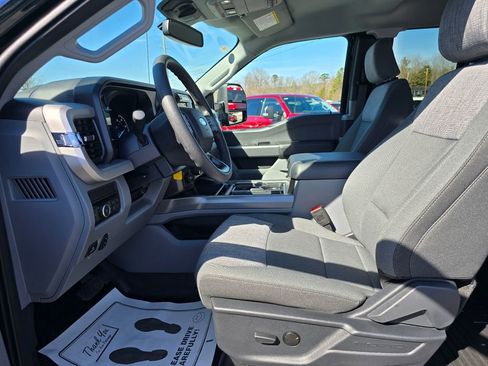 New 2026 Ford F550 4x4 SuperCab Super Duty w/ XLT Value Package image 7