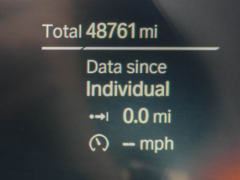 Certified 2022 BMW M760i xDrive w/ Luxury Rear Seating Package image 22