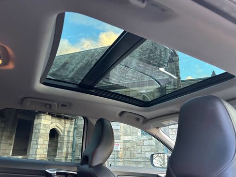 Used 2016 Volvo XC60 T6 image 25