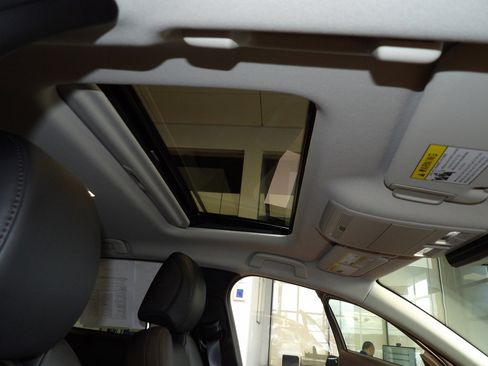 Certified 2025 MAZDA CX-30 2.5 Turbo w/ Premium Package image 15