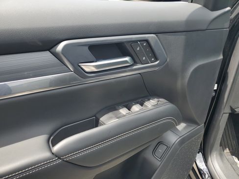 New 2027 GMC Terrain Elevation w/ Elevation Premium Package FWD image 20