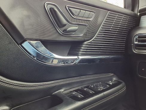 Used 2022 Lincoln Corsair AWD w/ Equipment Group 101A image 19