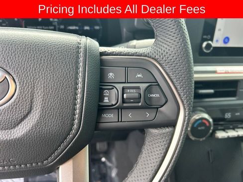 Used 2026 Toyota Tacoma TRD Off-Road AWD/4WD image 8