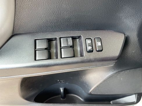 Used 2018 Toyota RAV4 XLE w/ Plus Extra Value Package AWD/4WD image 11