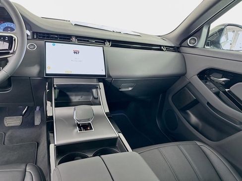 Used 2026 Land Rover Range Rover Evoque S image 26