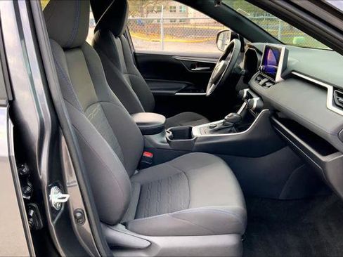 Certified 2024 Toyota RAV4 SE image 9